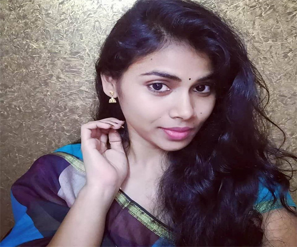 Telugu Visakhapatnam Girl Ronika Appani Whatsapp Number