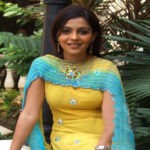 Gujarati Surat Girl Shivani Rathod Whatsapp Number Friendship Chat